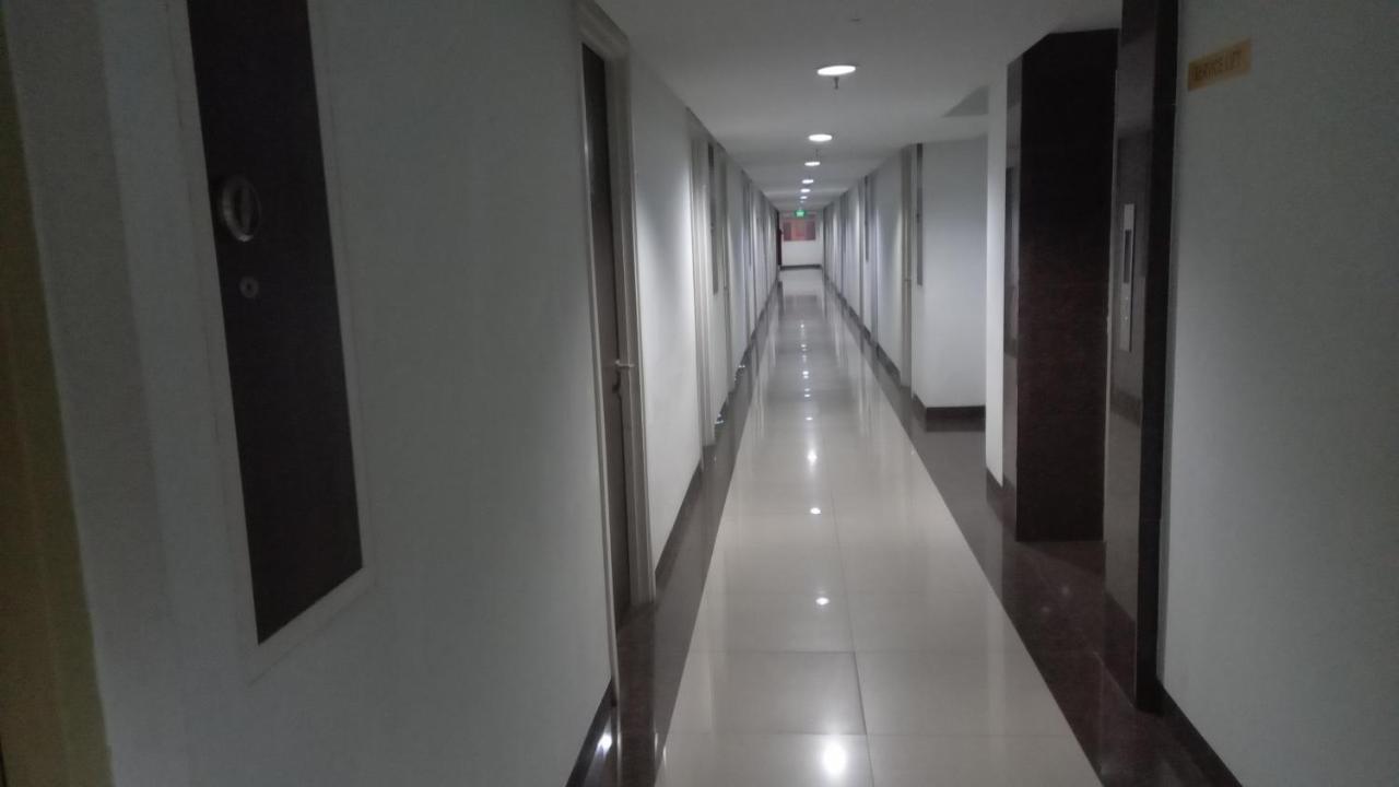 Apartemen Student Castle Yogyakarta Bagian luar foto
